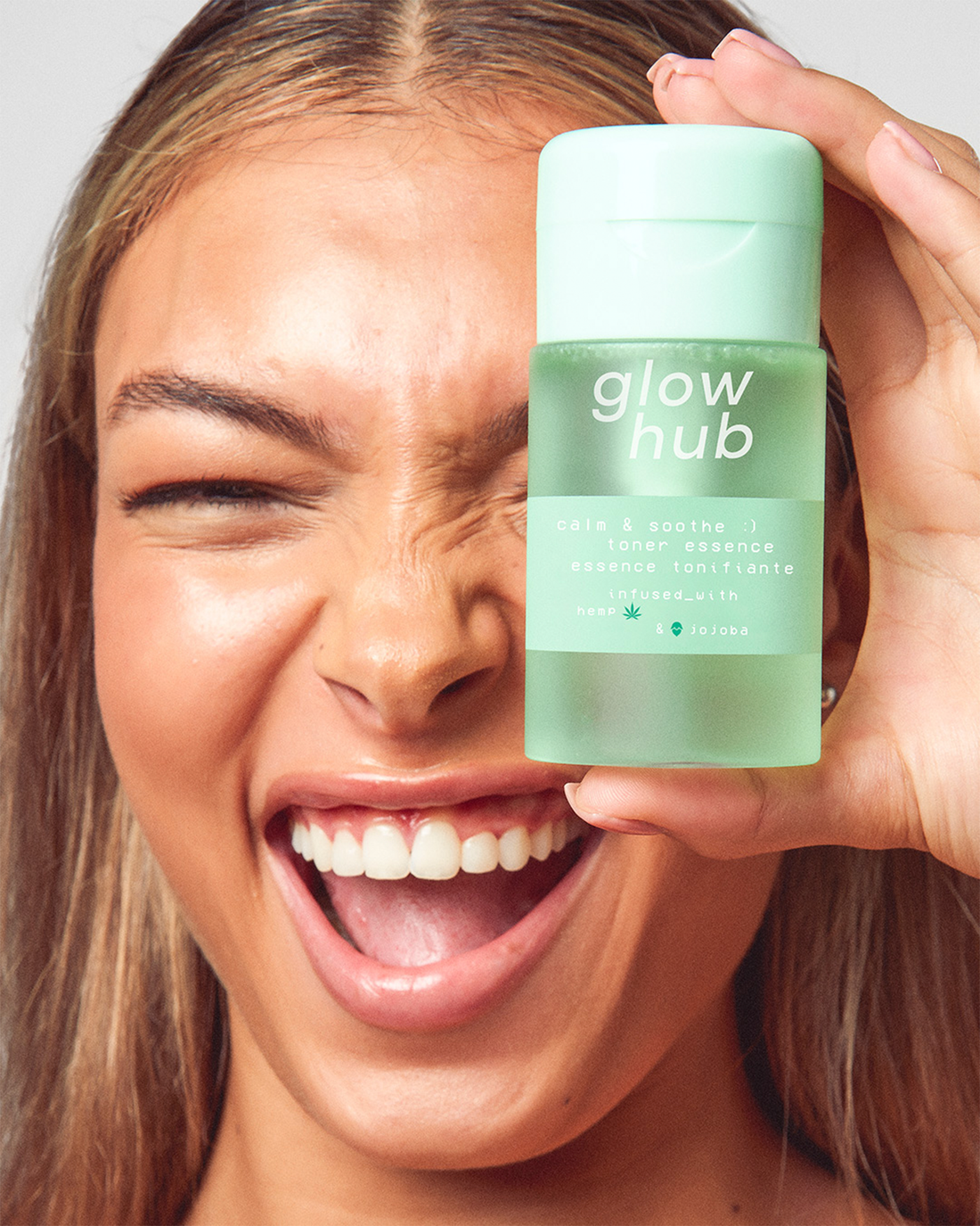 Esencia facial tonificante y calmante Glow Hub